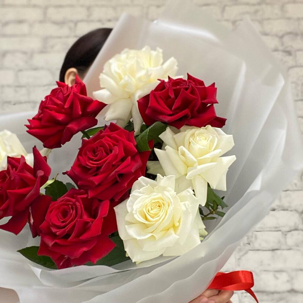 Моно букет из 9 роз