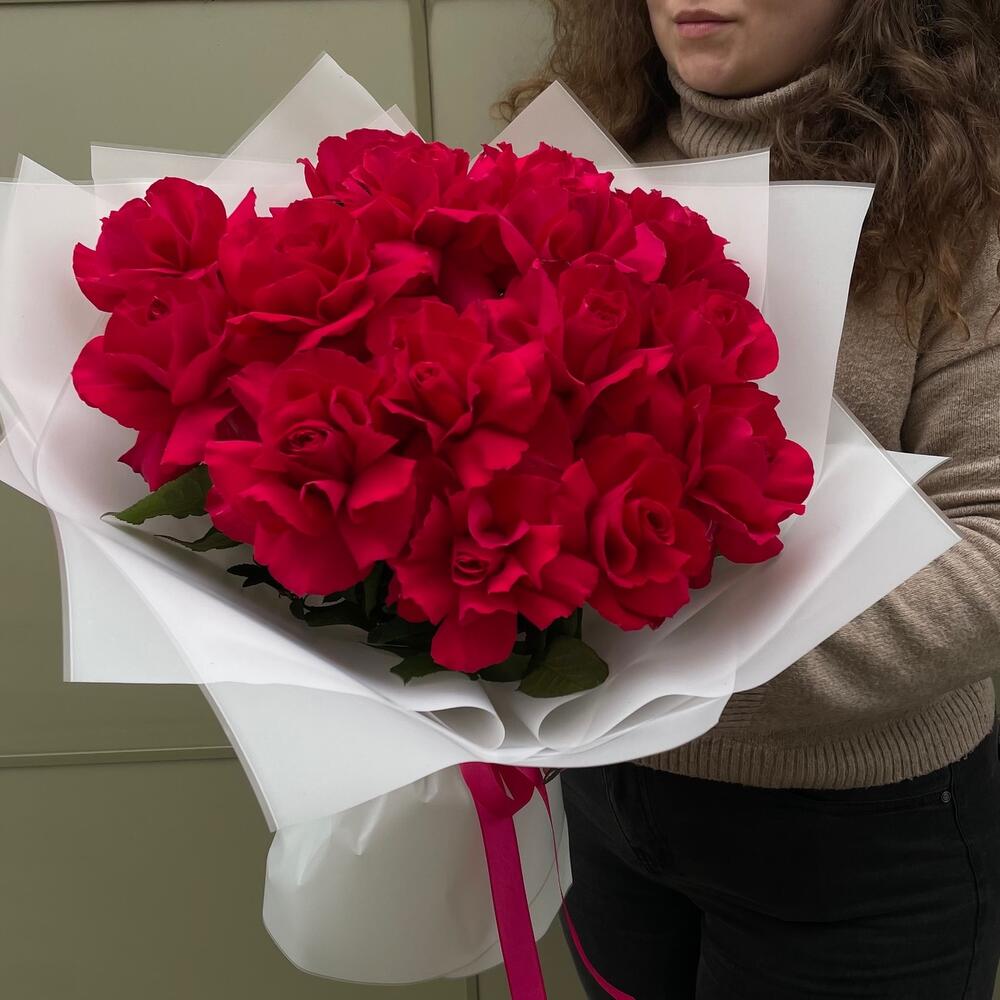 Букет из 15 французских красных роз