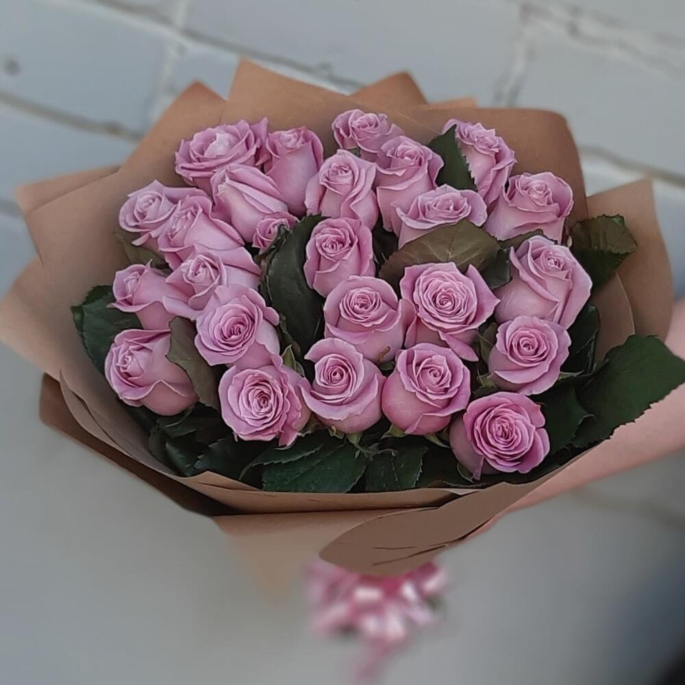 25 лавандовых роз 🌺