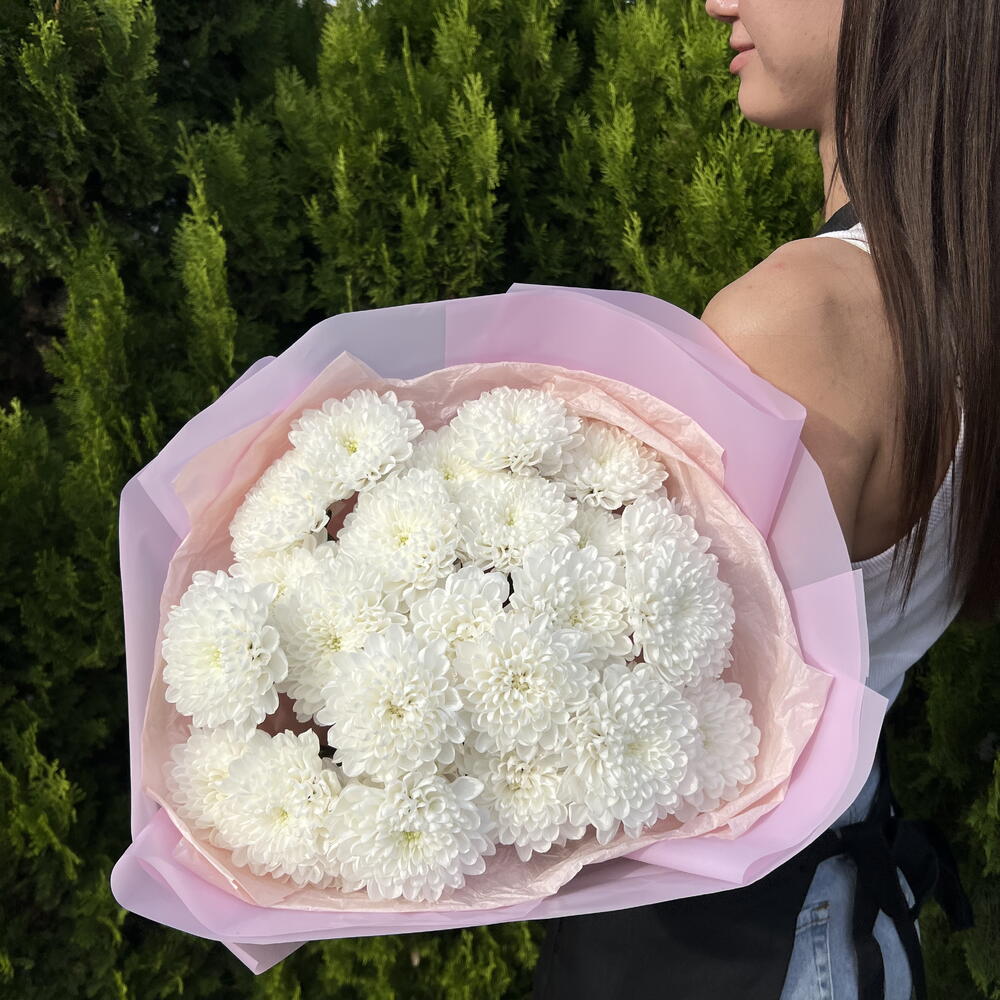 5 белых хризантем букет