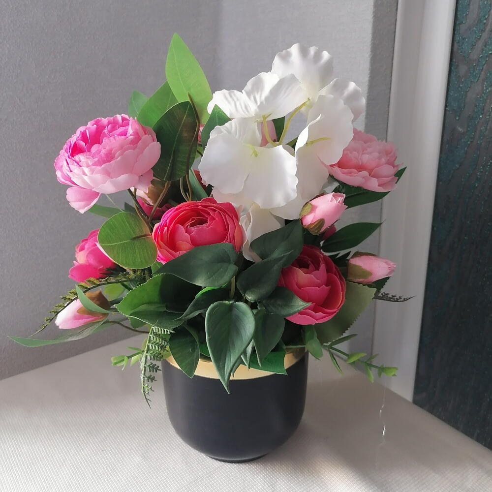 Композиция в кашпо