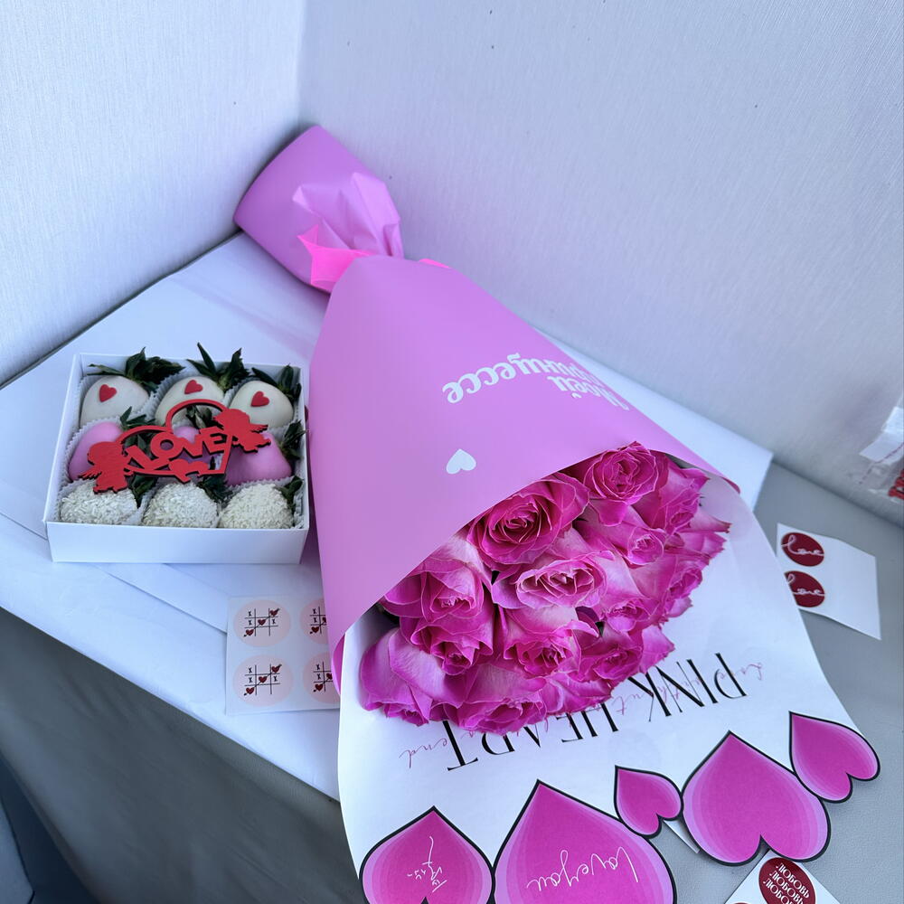 Набор Розовые  розы +клубника 🌸