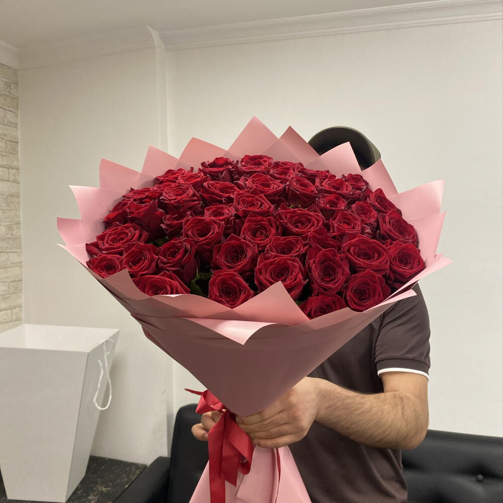 Красные розы 🌹🌹🌹