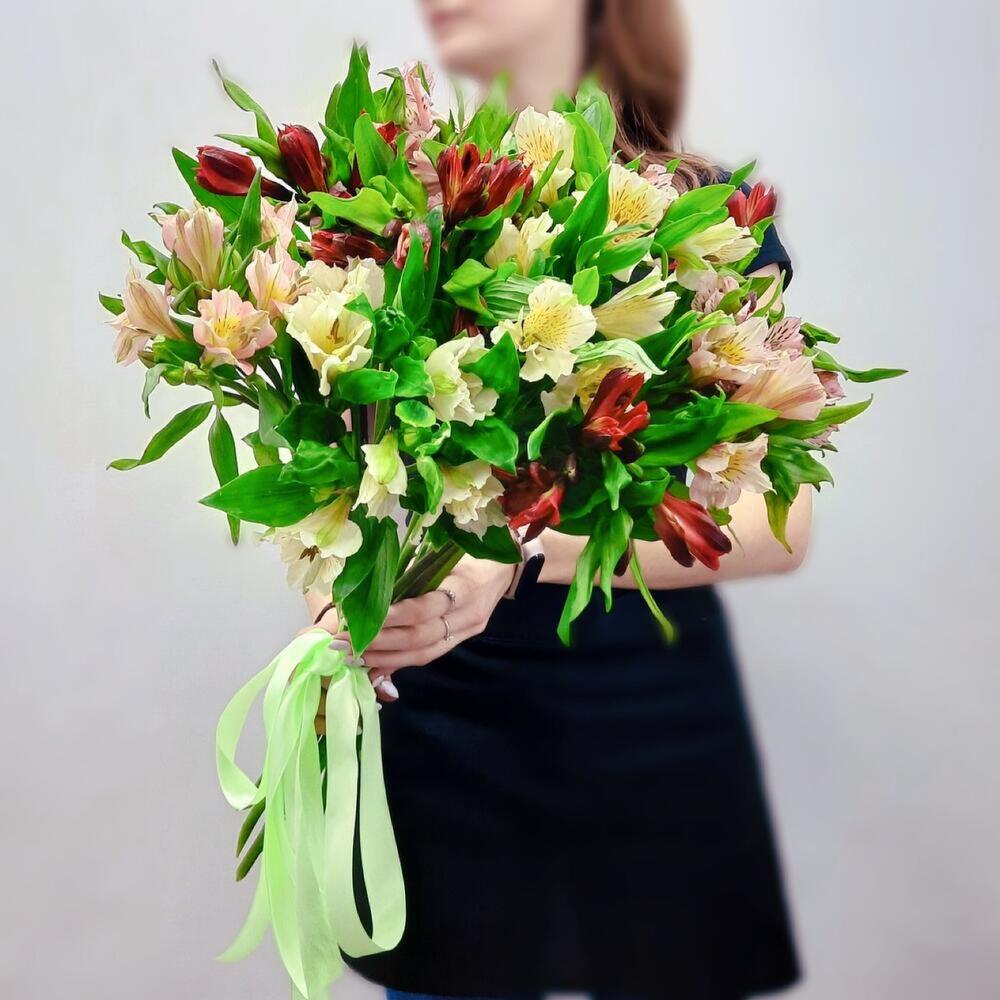 Монобукет из альстромерий «Альстромерия микс», Flowers & Gifts Tbilisi, buy  at a price of 4727 RUB, Florists Specials on Lilat - Flowers shop with  delivery | Flowwow