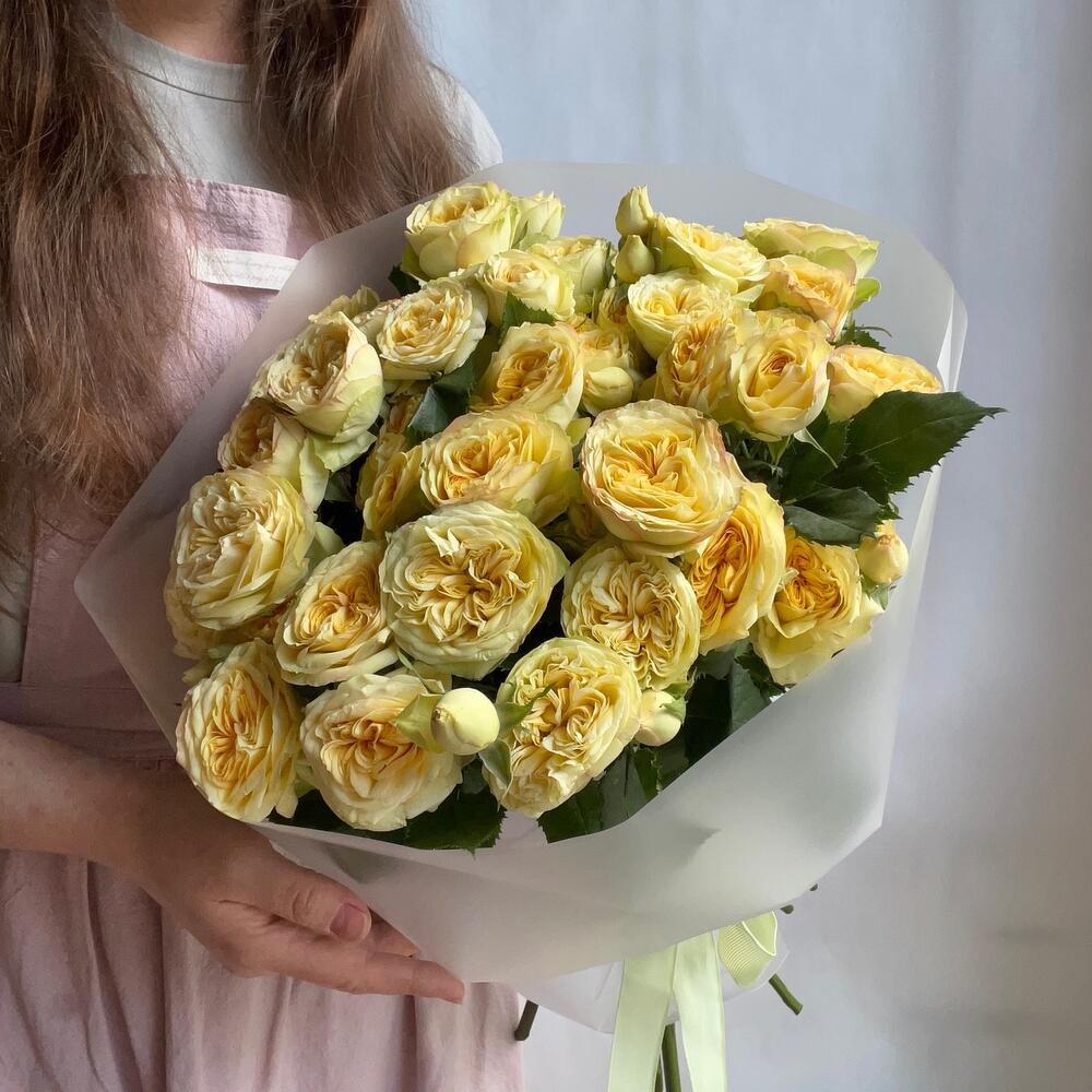 7 кустовых пионовидных роз🌷