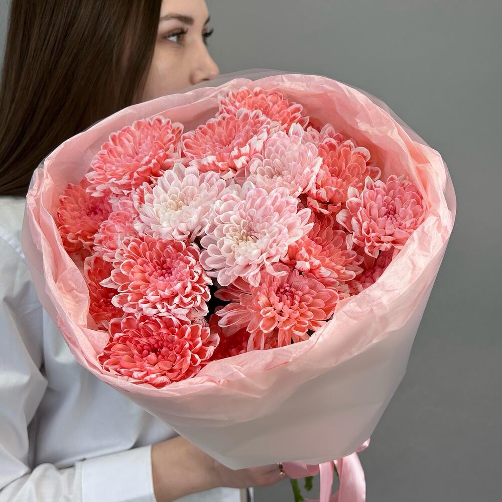 Букет из персиковых хризантем