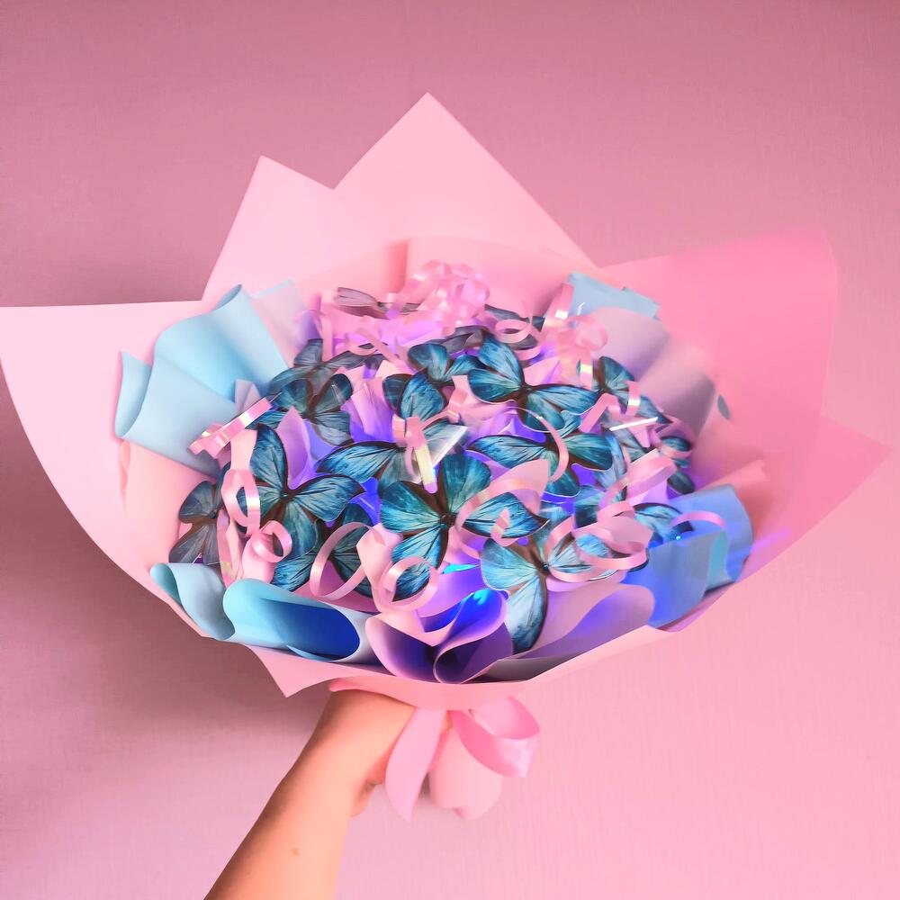 Букет из светящихся бабочек🦋🦋🦋🦋🦋