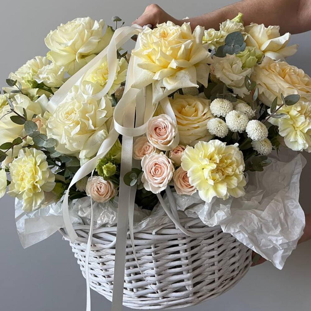 Большая корзина с цветами Freshness