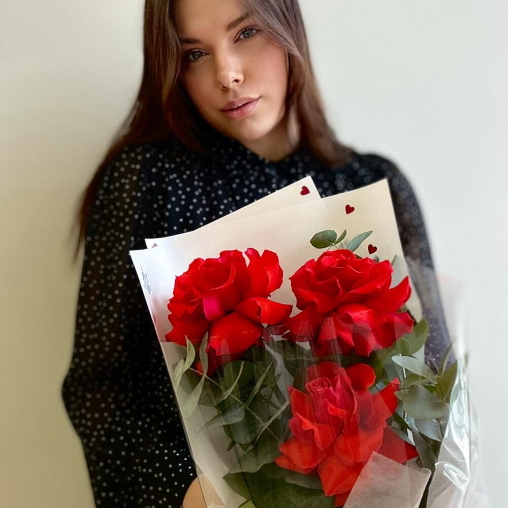 МОНОБУКЕТ "СЛАДКИЙ ПОЦЕЛУЙ" / оригинальные букеты / французские розы / премиум букеты / стильный букет