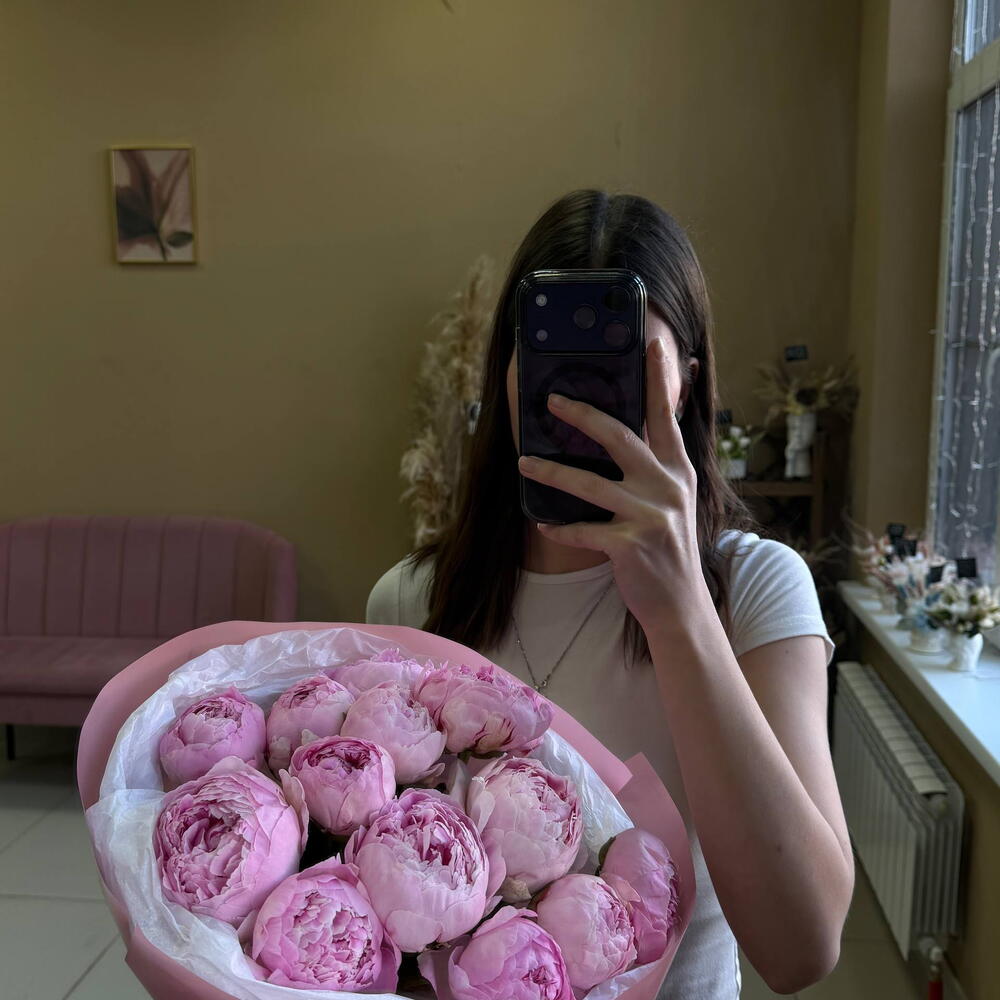 Монобукет пионов