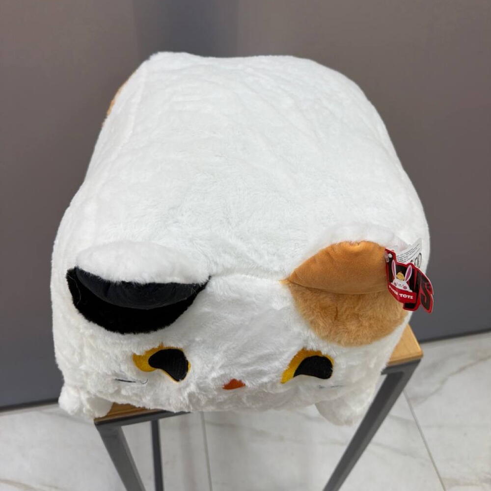 Кот-подушка