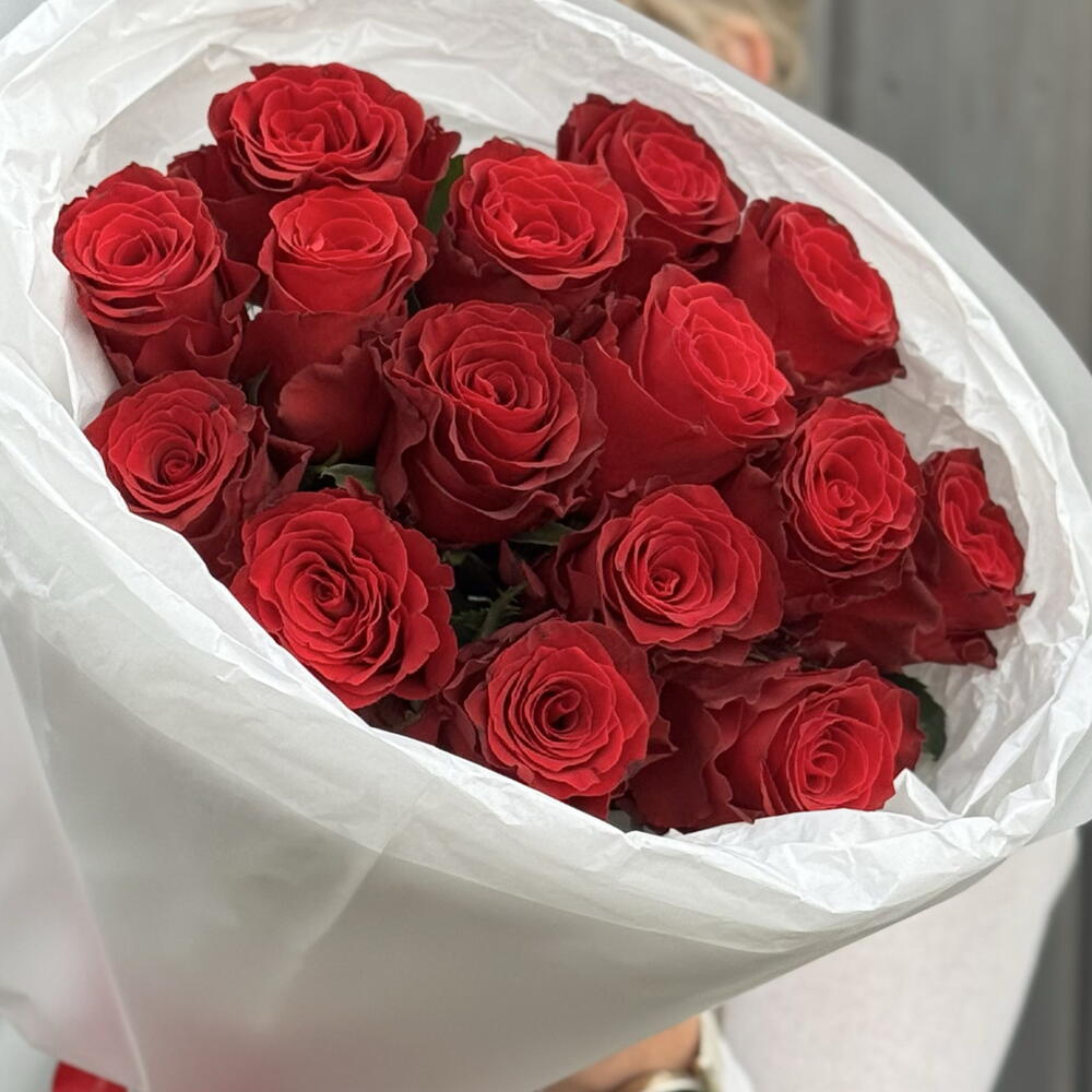 Букет из  15 красных роз