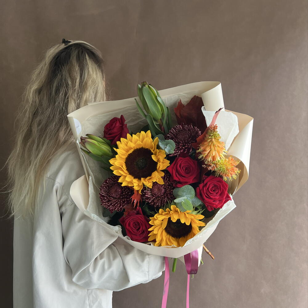 Букет с подсолнухами