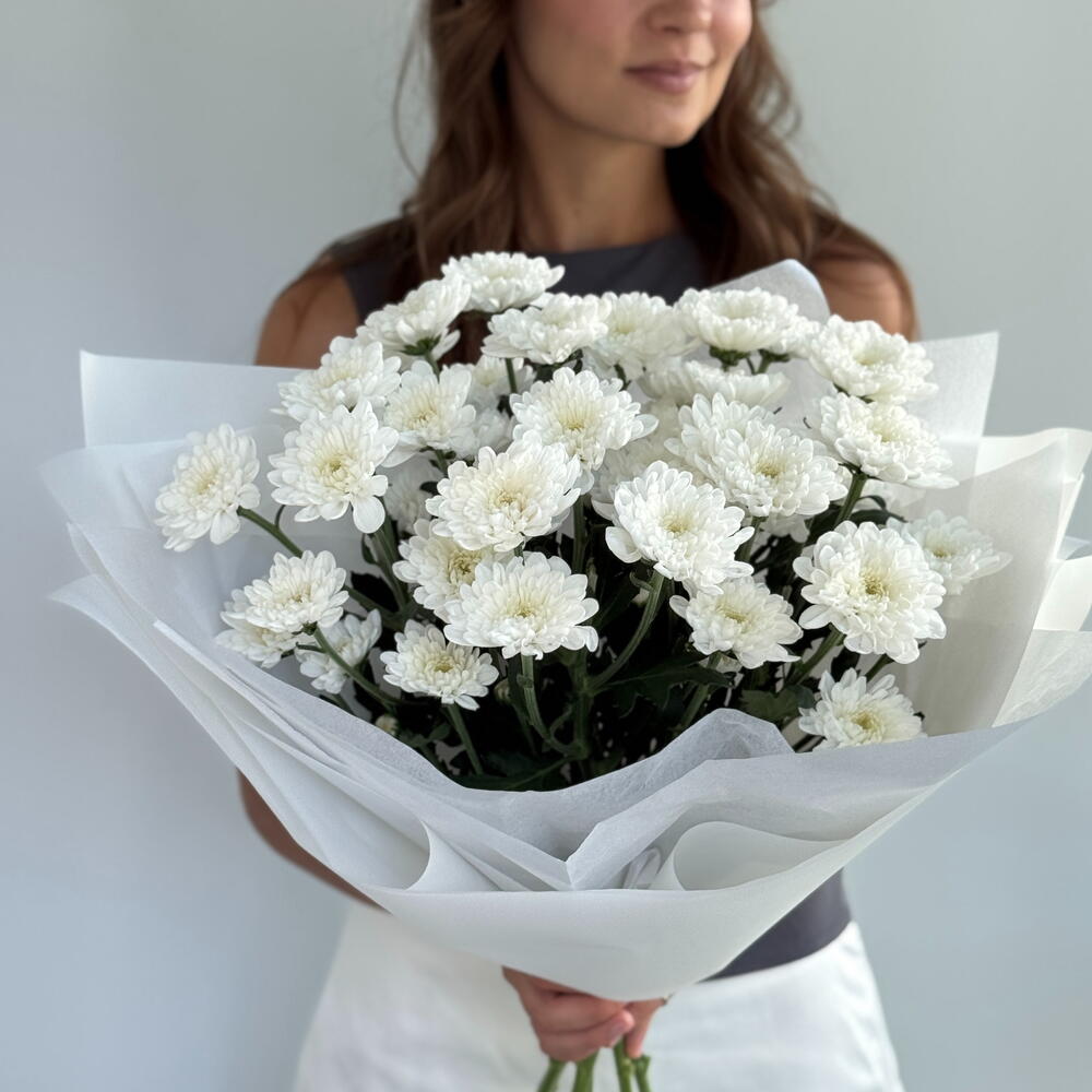 Букет из 5 белых кустовых хризантем