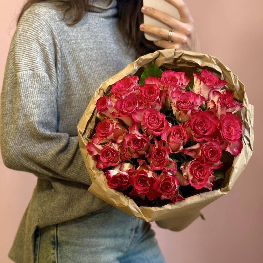 Малиновые розы 19