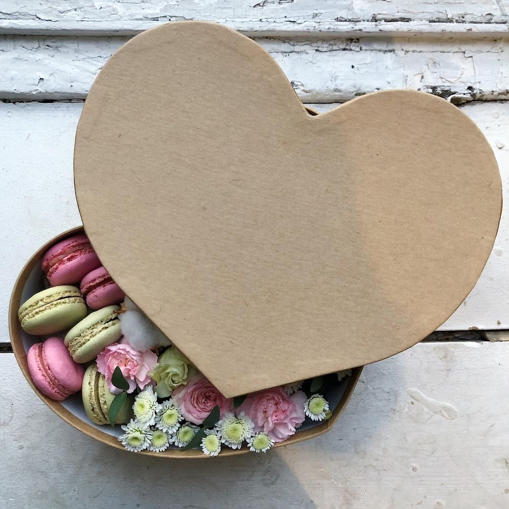 Heart 11, Flowers & Gifts Yekaterinburg, buy at a price of 2590 RUB