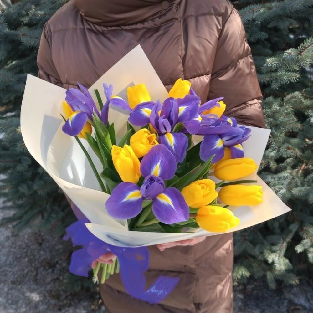 "Апрель"  тюльпаны и ирисы