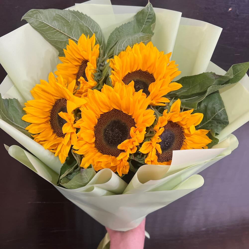 Букет из 5 штук подсолнух 🌻