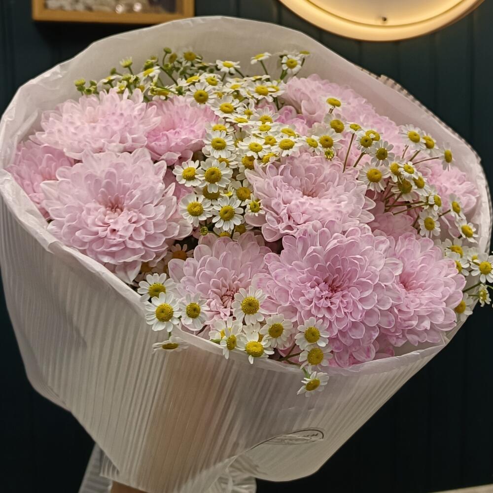 Хризантемы с ромашками