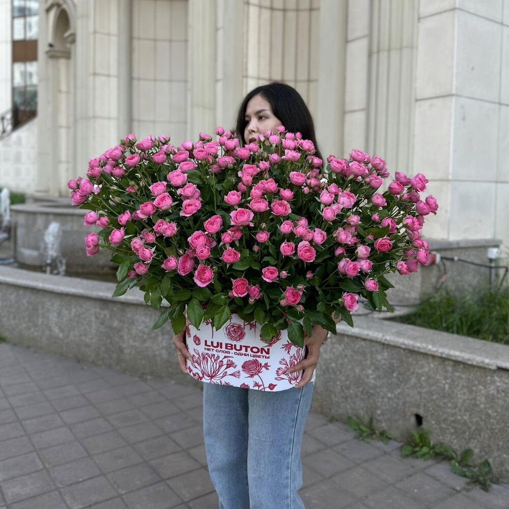 Композиция "Любимые кустовые розы"