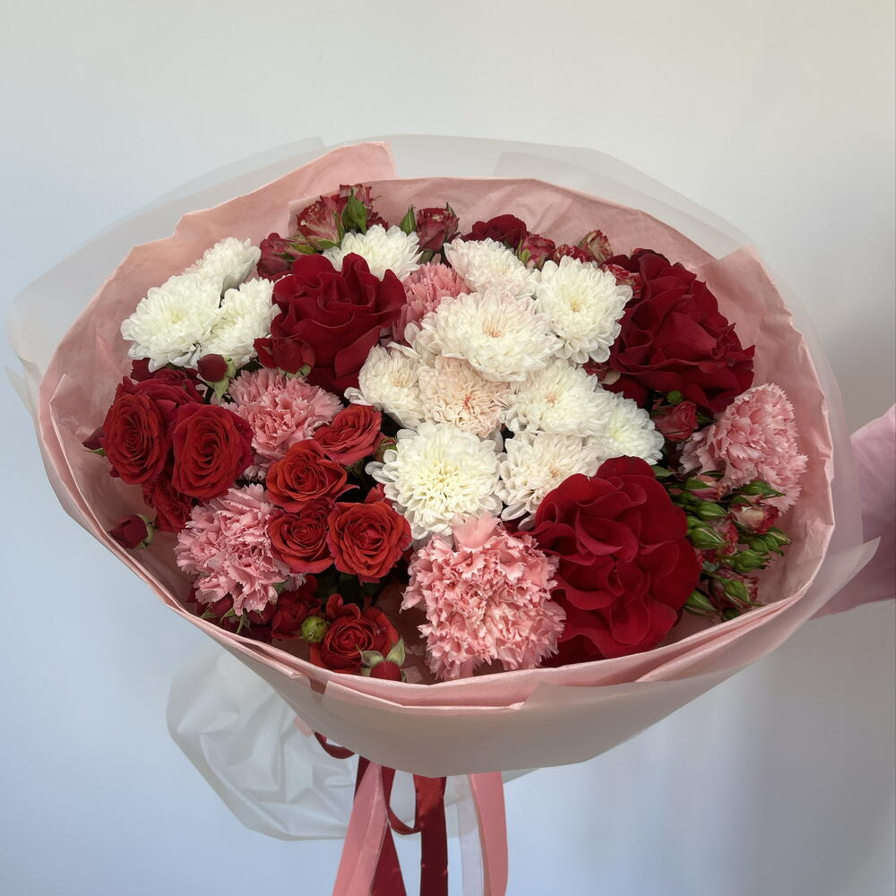 Букет с оттенками красного и розового️‍🔥🌸