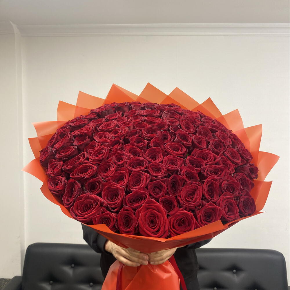 Красные розы🌹🌹🌹