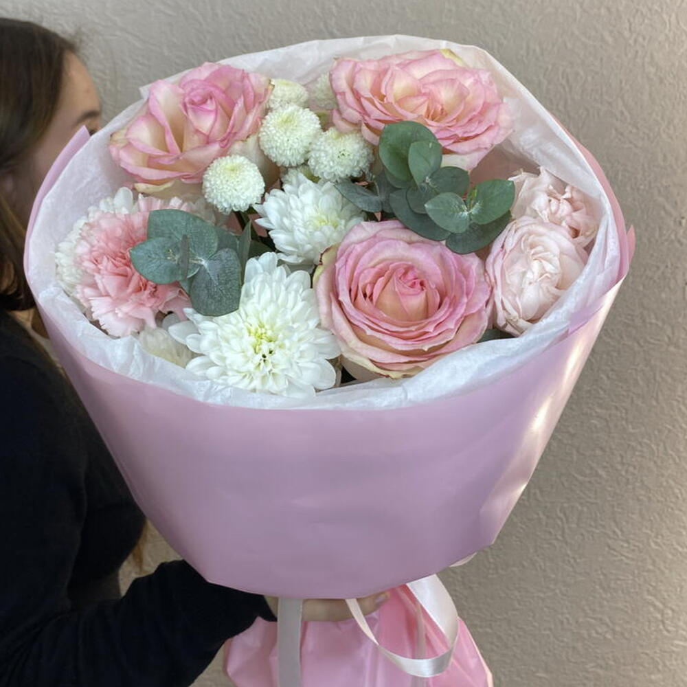 Мягкое облачко 💕 Сборный букет из роз, хризантемы и эвкалипта