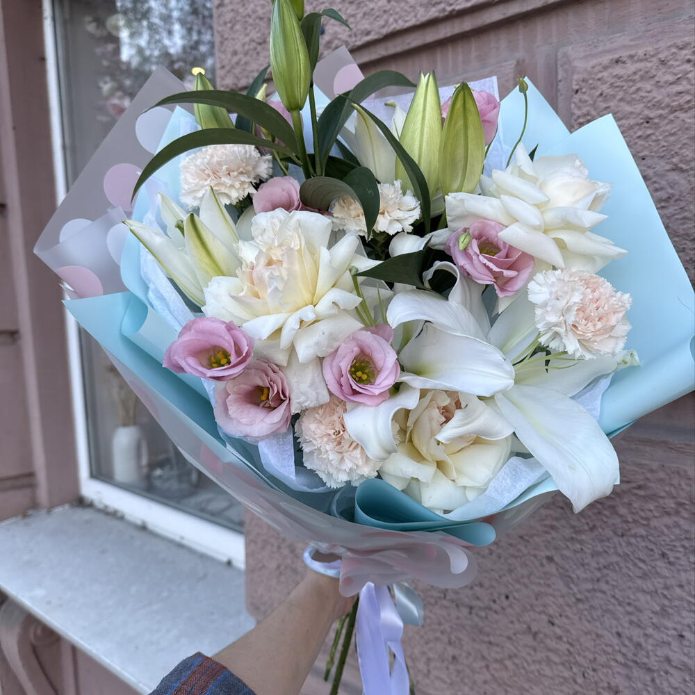 Букет с лилией 🌸