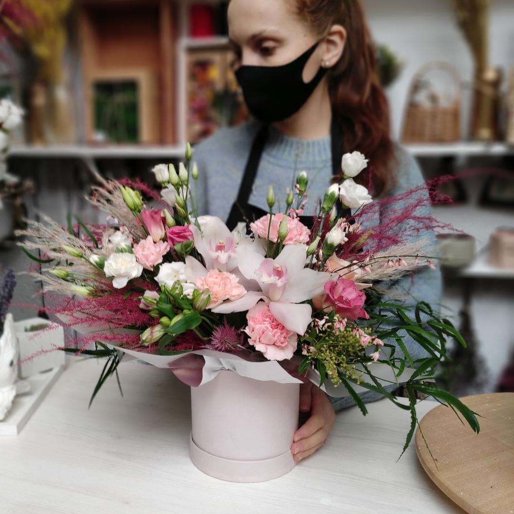 Цветы в коробке