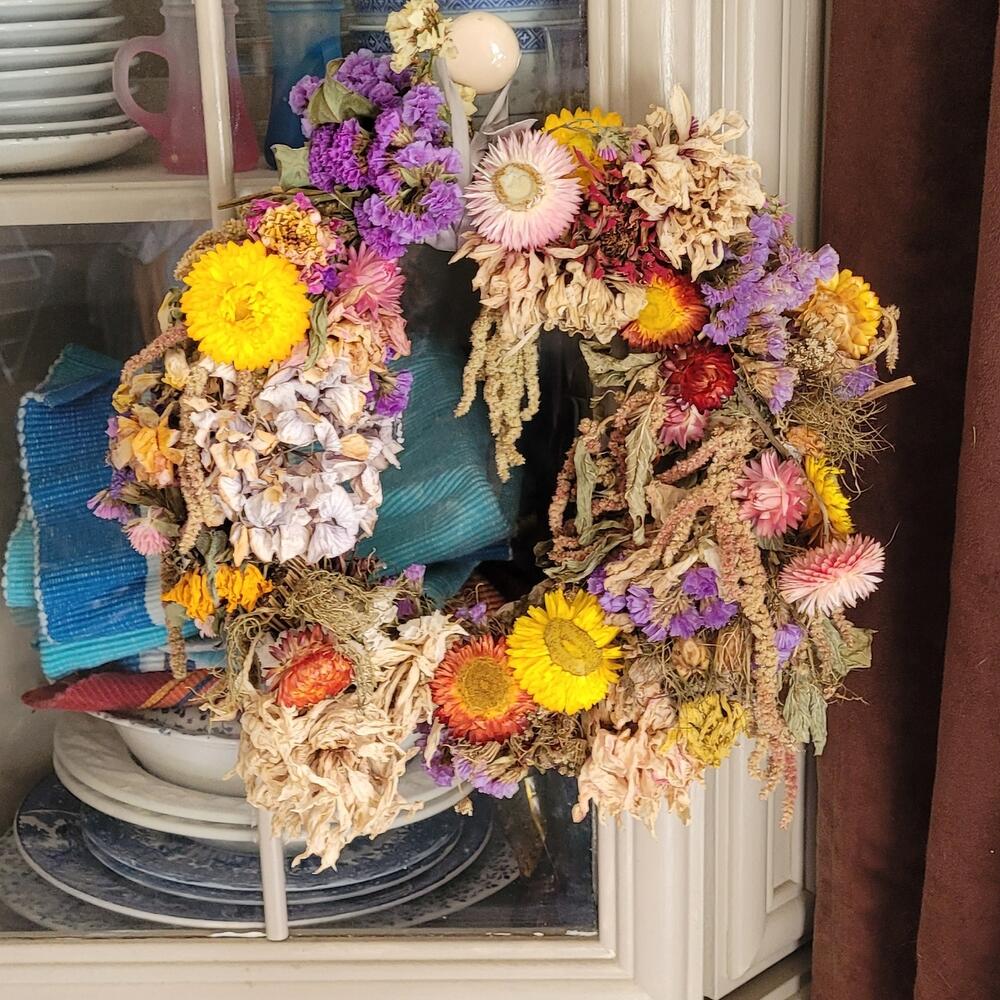 "Summer checklist" floral wreath, Flowers & Gifts London, buy at a