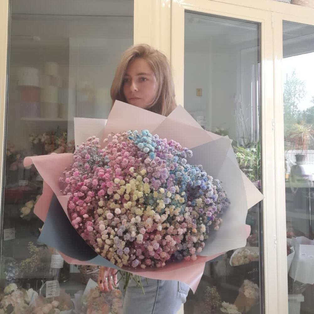 Гипсофила радужная в красивой упаковке