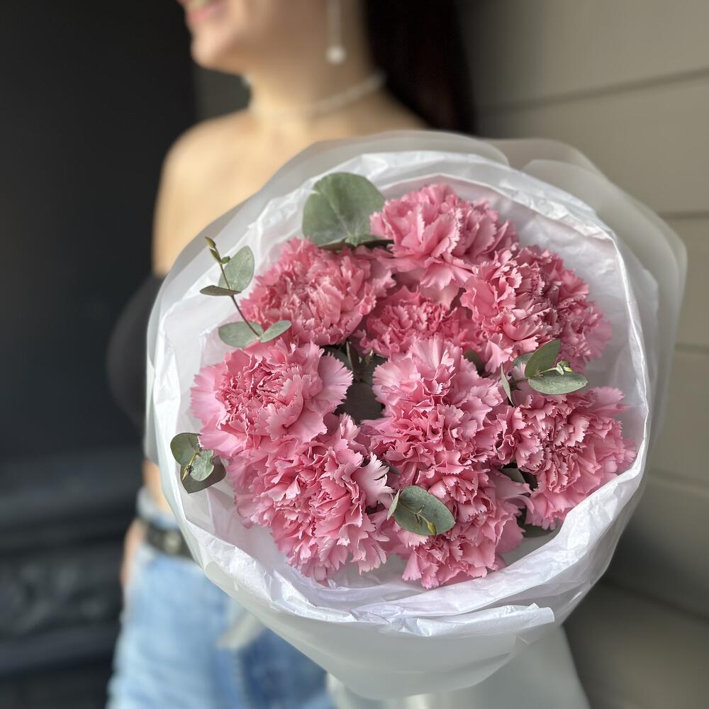 Стойкий букет с диантусами 9 шт