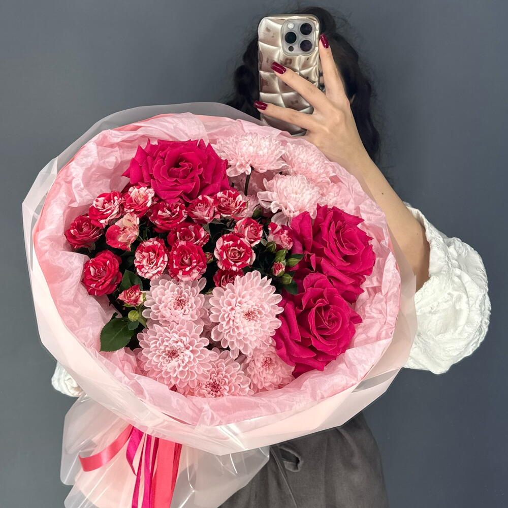 Авторский букет💐 с персиковой хризантемой и французской розой Фул Монти