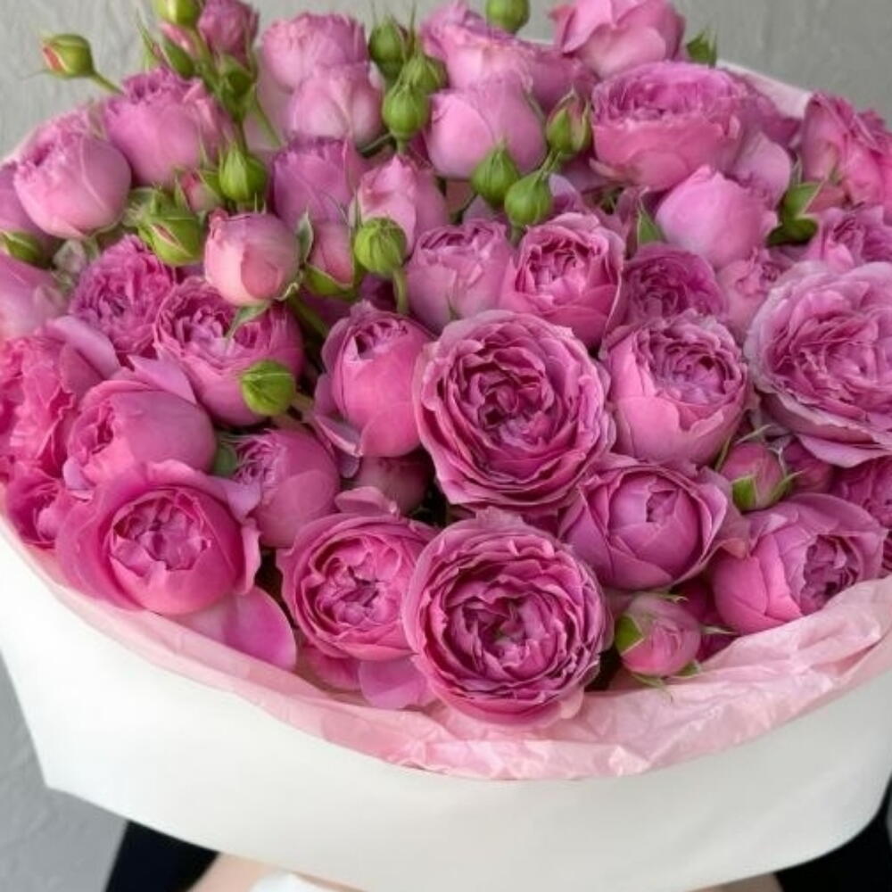 Luxury spray rose bouquet