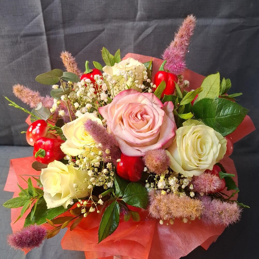 Красный тортик цветов 💐