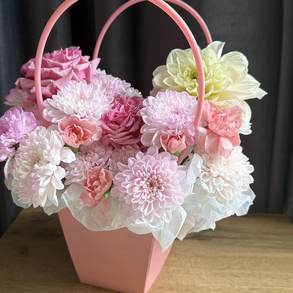 Сумочка с георгином 🌸