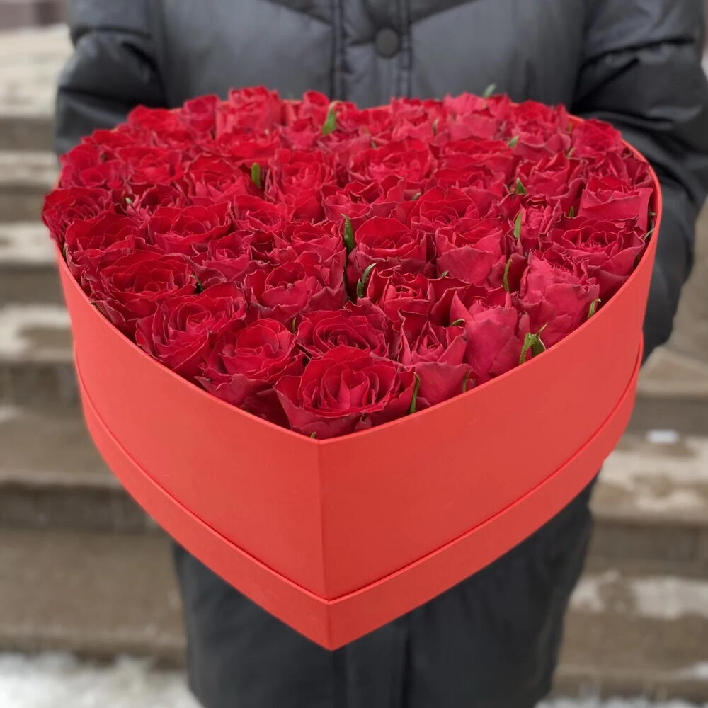 51 Роза в коробке сердце
