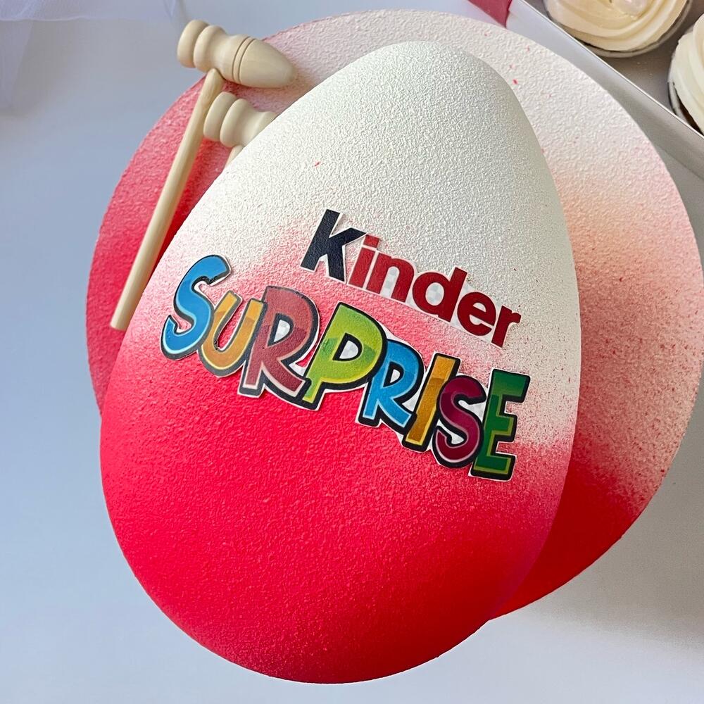 kinder в колготках  