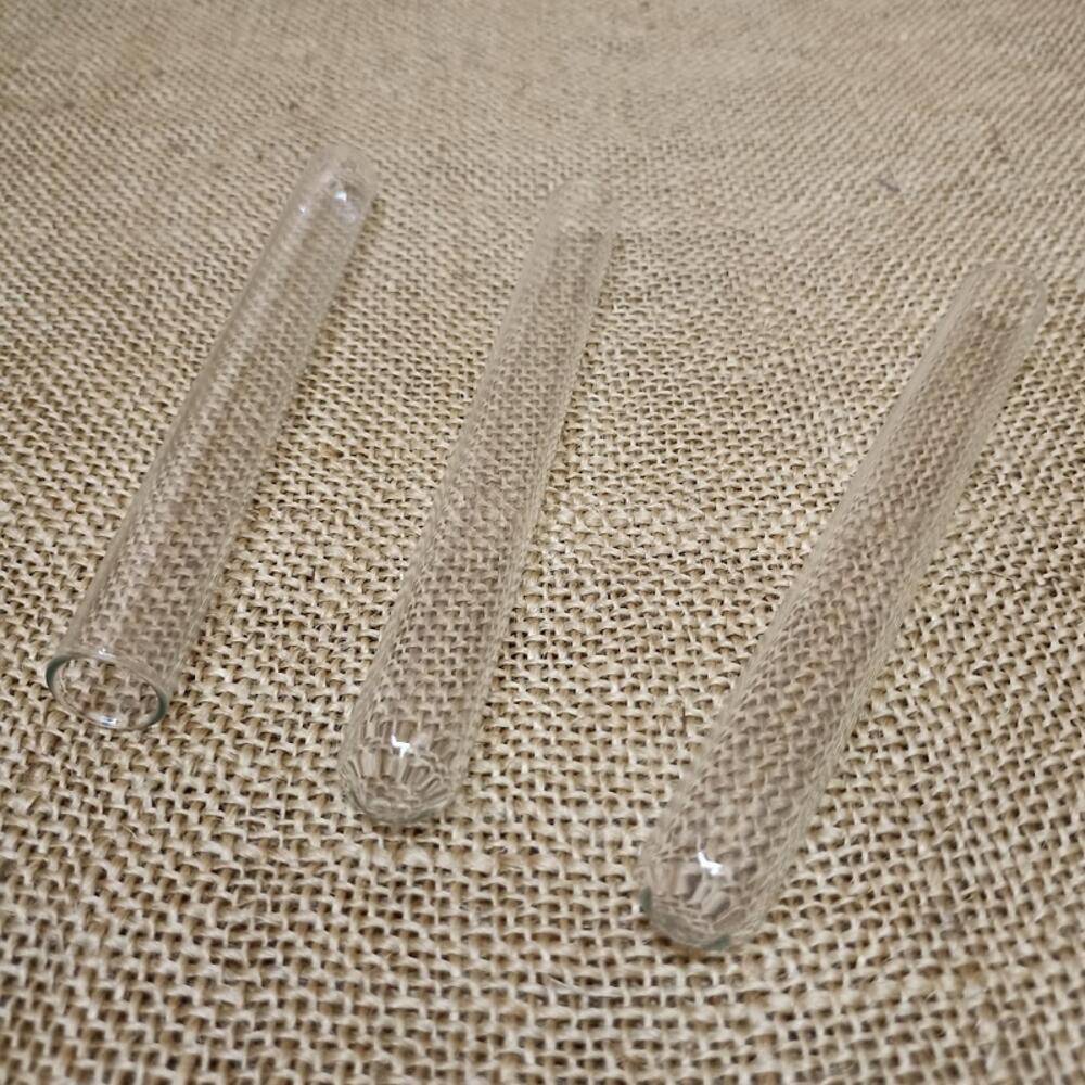 Decorative stand with flasks "For Mom"