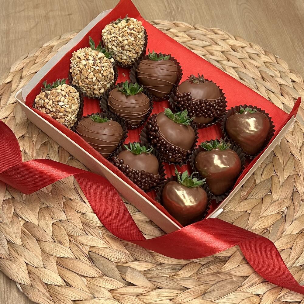Strawberries in milk chocolate 12 pieces