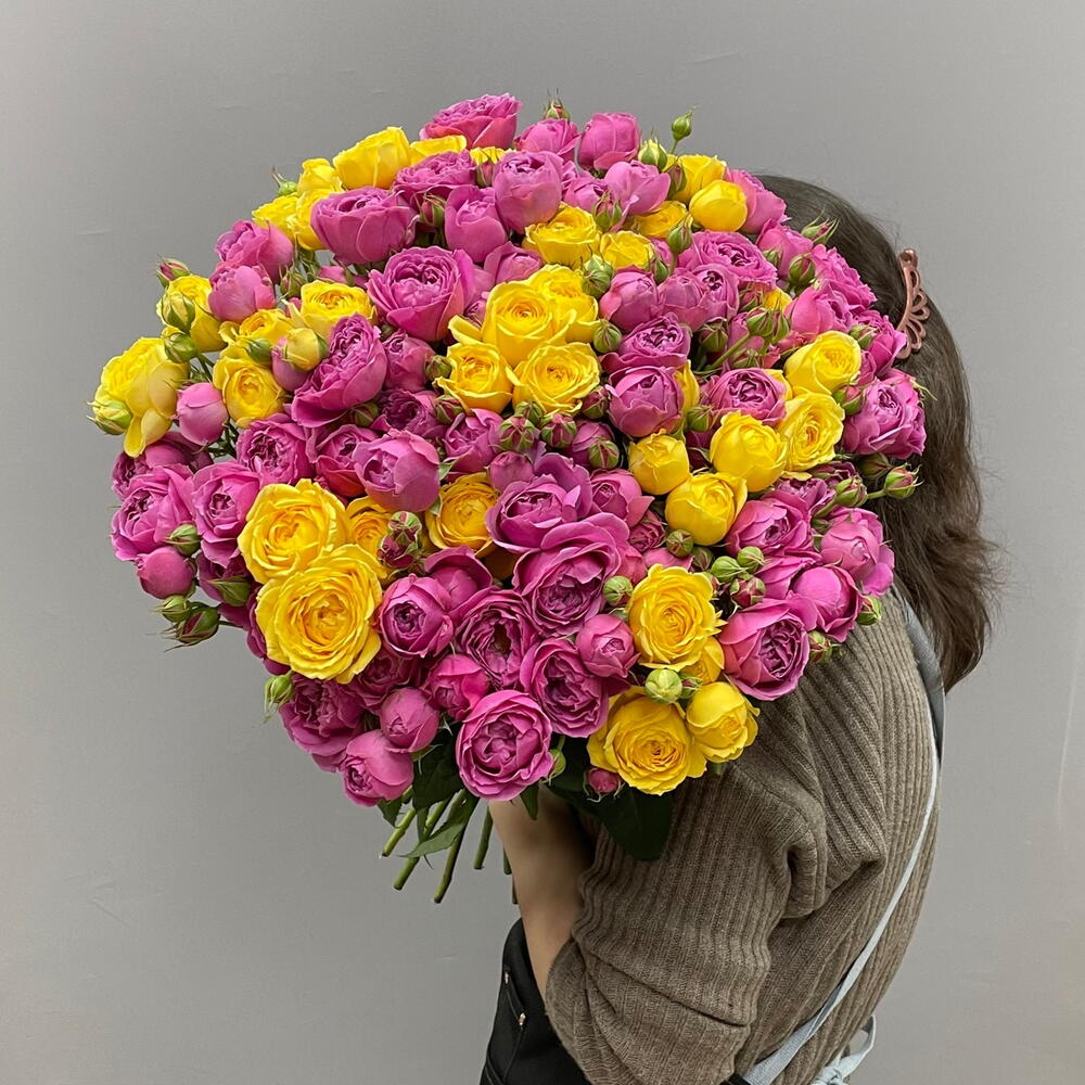 «Дорогое удовольствие» 💕 кустовая Роза 35 веток