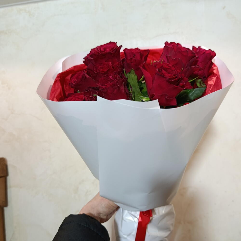 Букет из красных роз