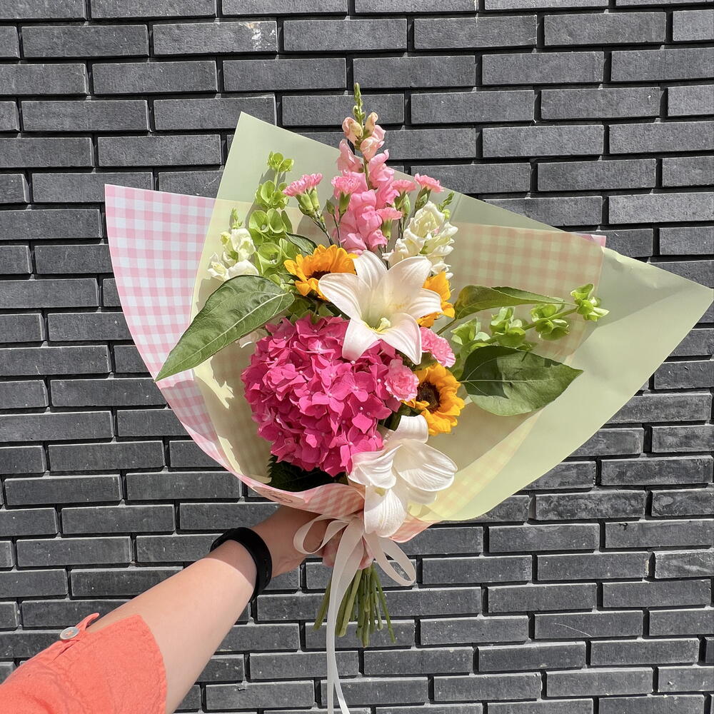 Summer in one bouquet 💐