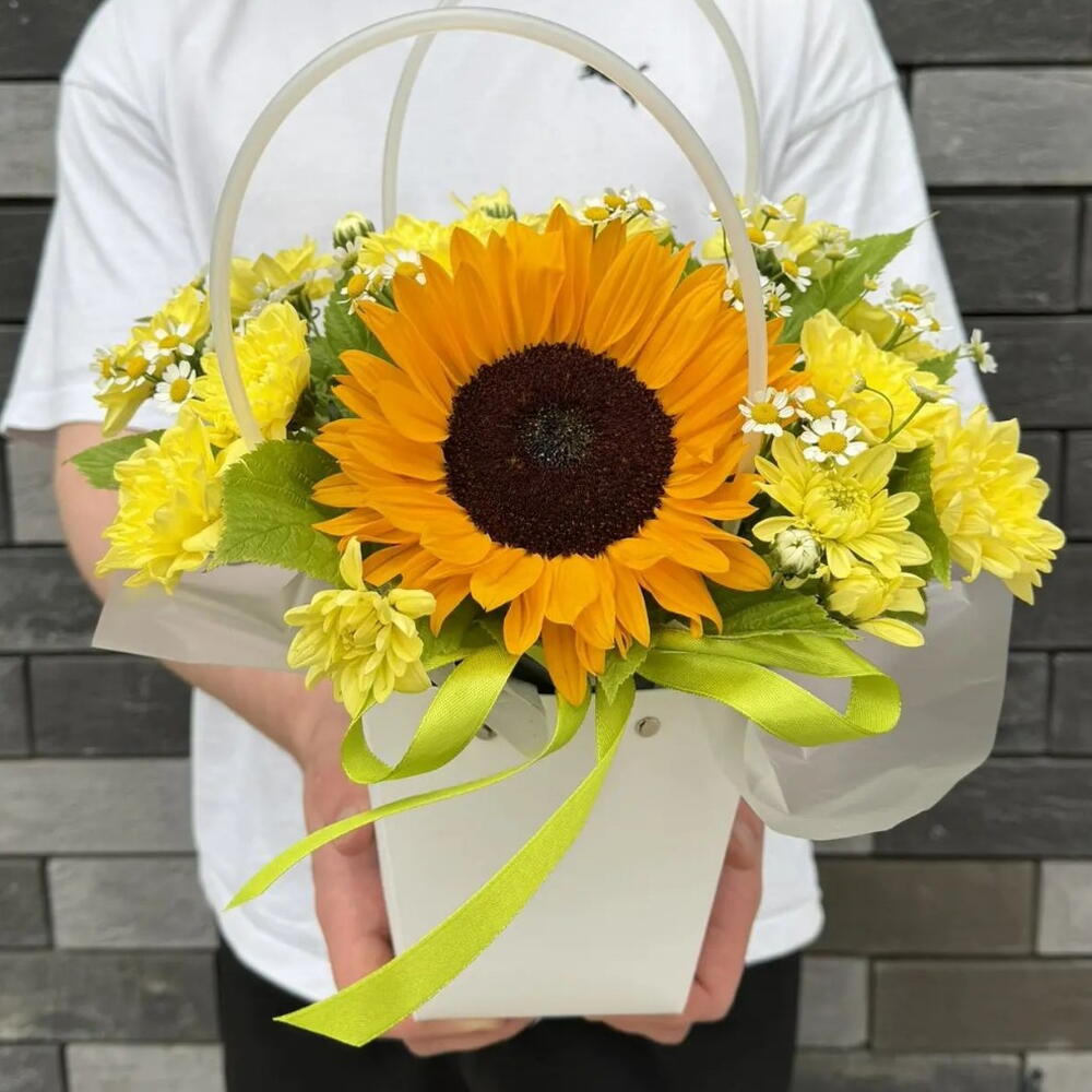 Сумочка из подсолнуха и хризантемы 🌼