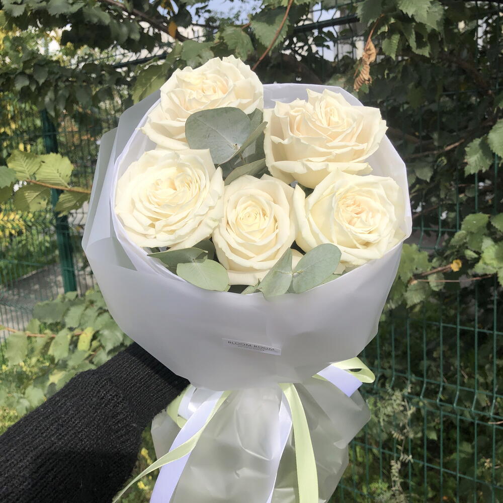 🤍Белые розы букет Bloom Room