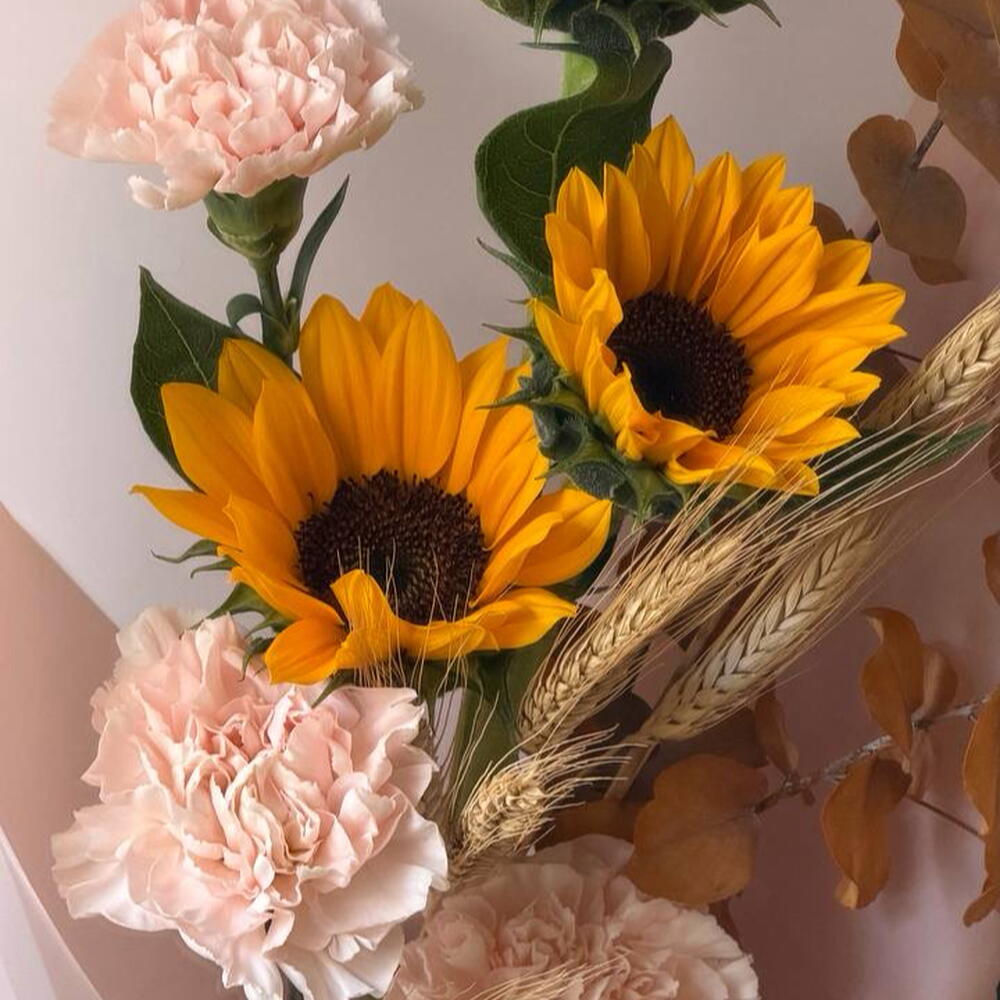 Букет-комплимент с подсолнухами и пшеницей🌻