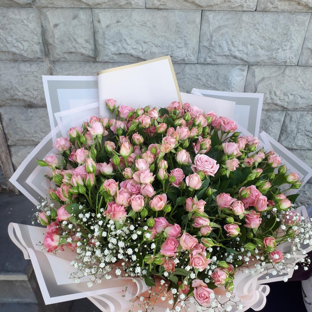 Букет из куставих роз