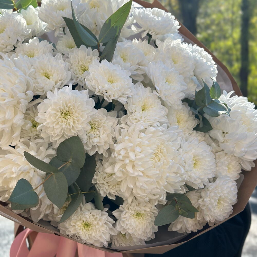 Микс белых хризантем