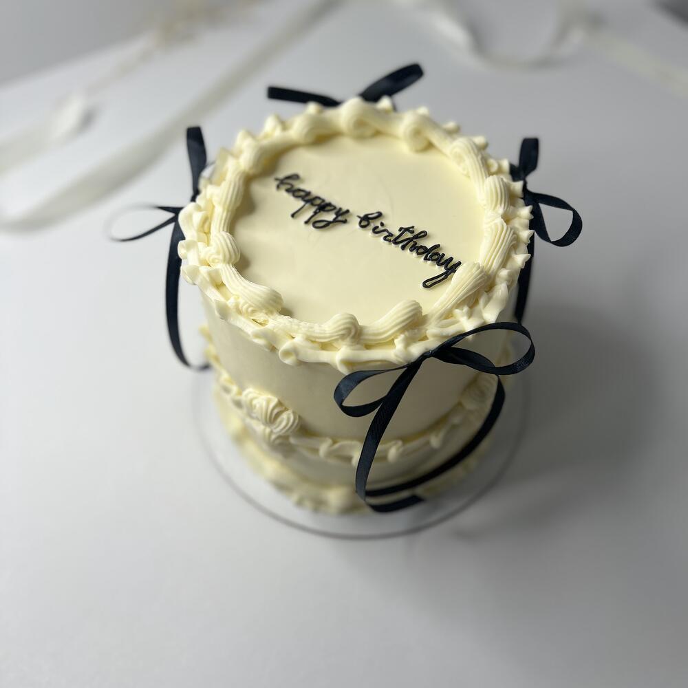 Торт happy birthday