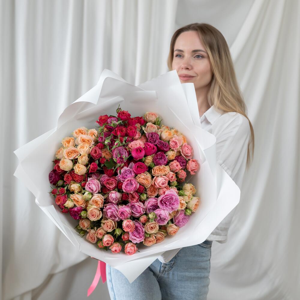 Букет из 25 кустовых роз микс